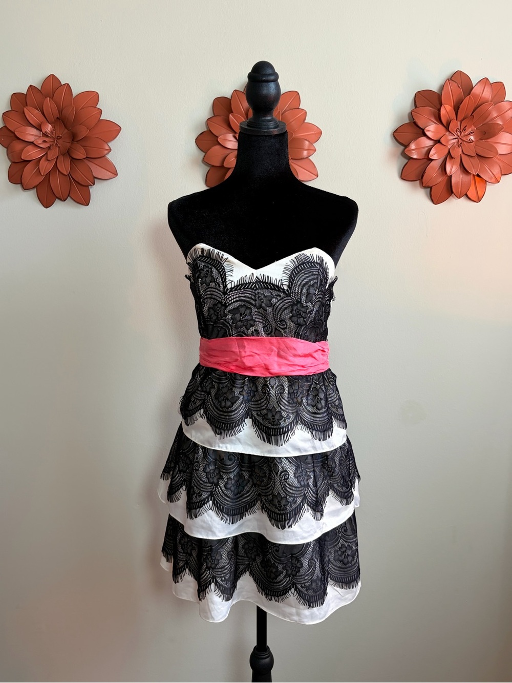 Minuet Y2K Lace Tiered Mini Dress